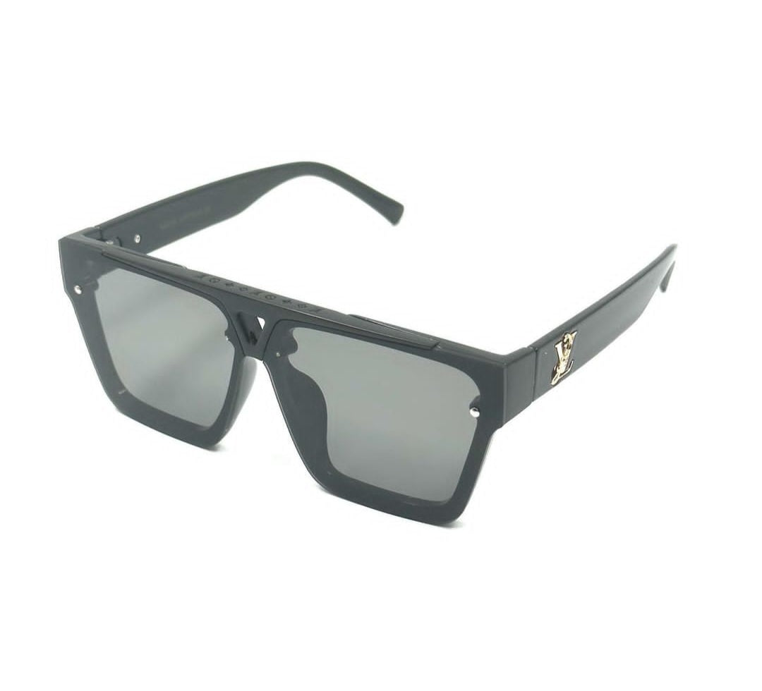 Louis Vuitton Oversized rectangular frame